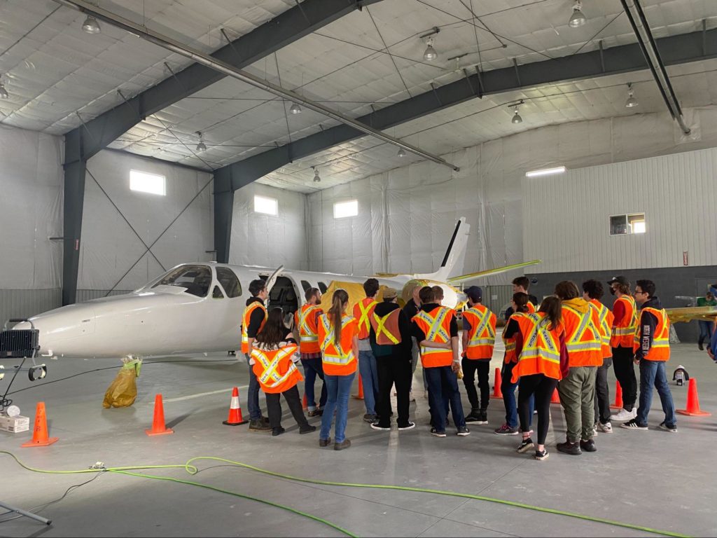 Students at Icarus Aero