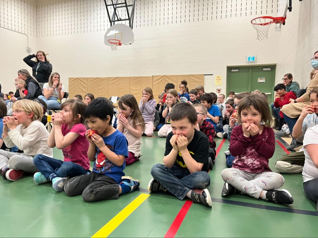 King Albert Public School takes part in the Great Big Crunch