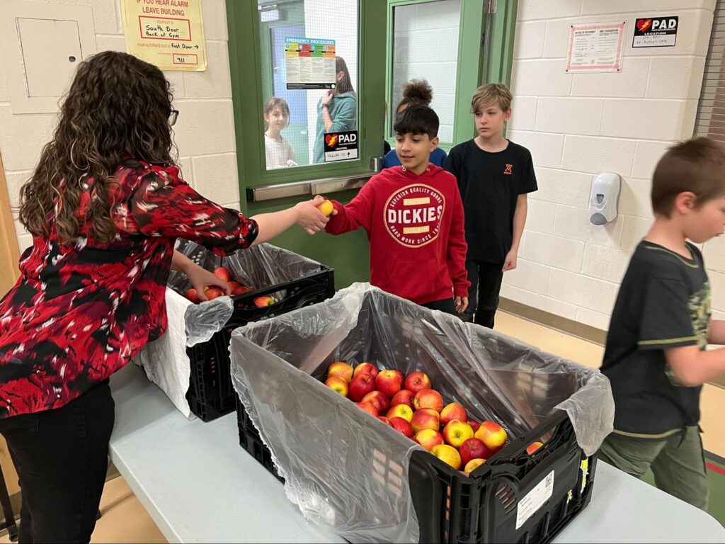 King Albert Public School takes part in the Great Big Crunch