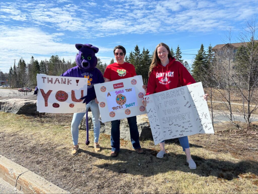 Huntsville and Gravenhurst Tim Horton's support area schools through the Smile Cookie Campaign